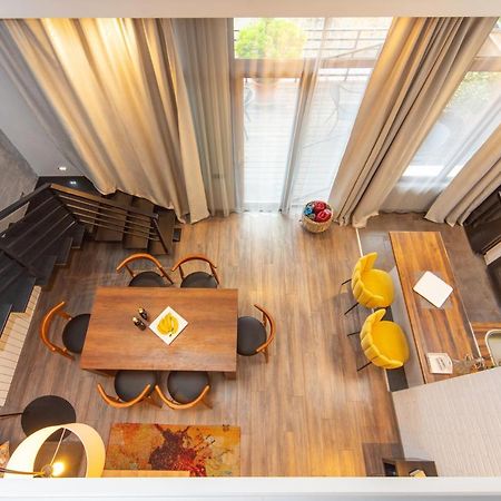 Luxury 4 Bedroom Apartment #1 In The City Center Of Tbiliszi Kültér fotó